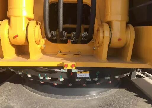 山推挖掘機